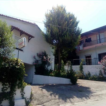 Ilias Appartements Tsaprounis Ellinika  Exteriér fotografie