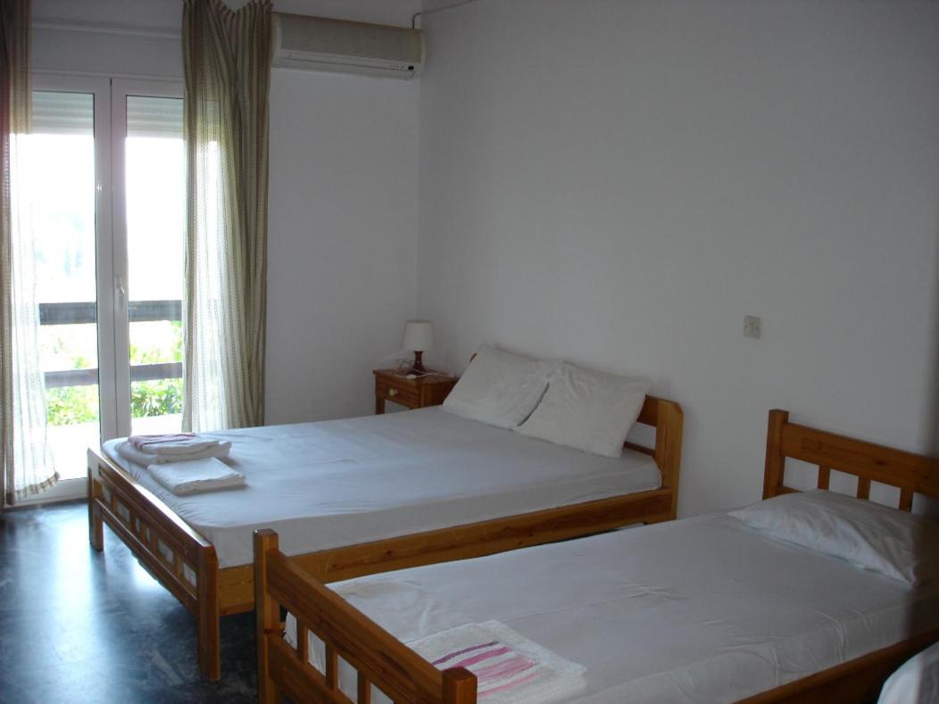 Ilias Appartements Tsaprounis Ellinika  Exteriér fotografie